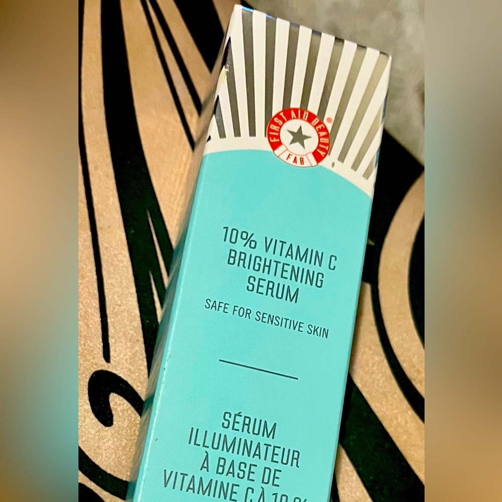First Aid Beauty 10% Vitamin C Brightening Serum